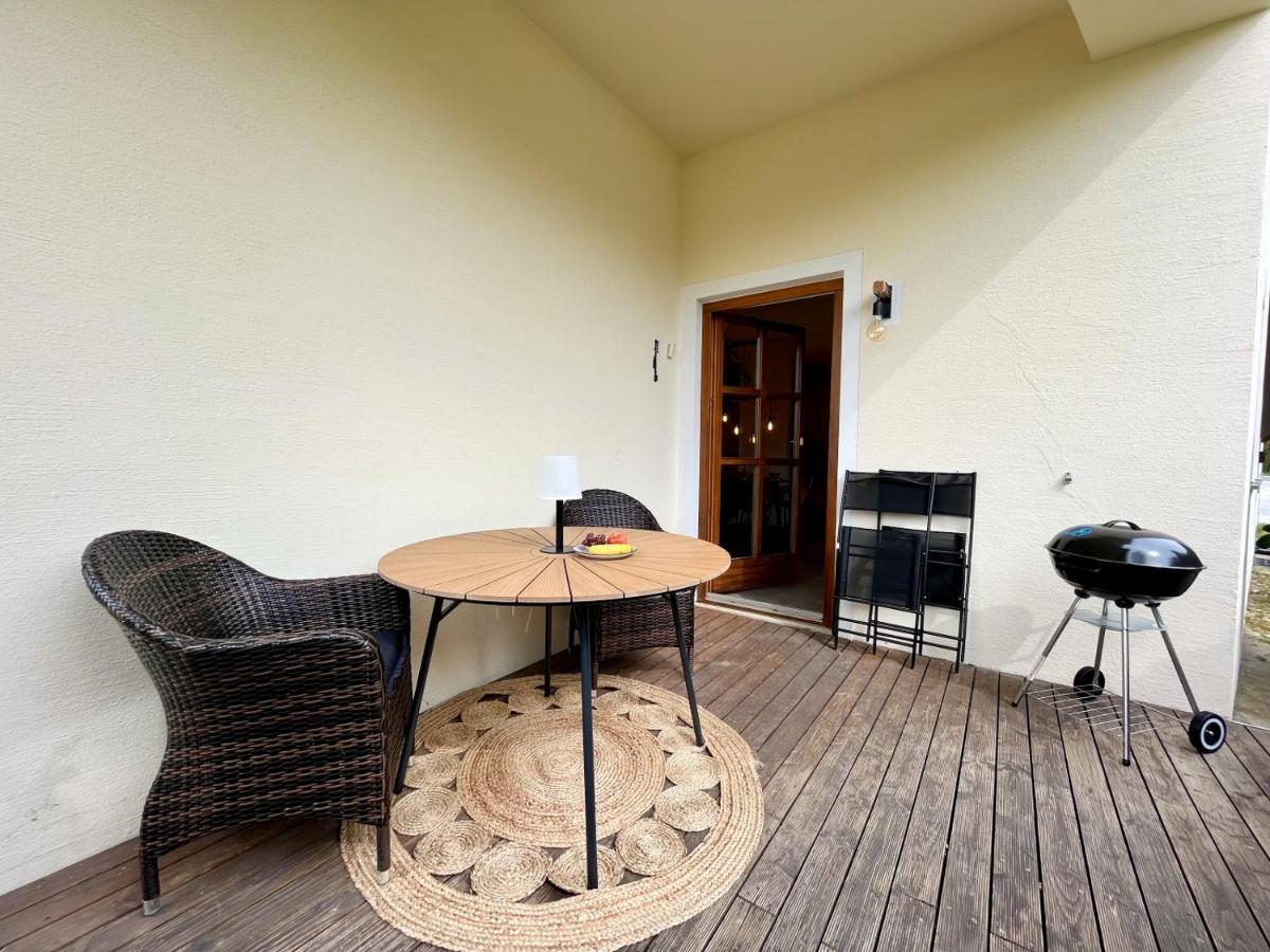 Gemuetliches Seeapartment Am Berg Apartment